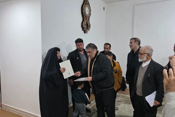 دیدار و دلجویی با خانواده شهید والامقام ستوانیکم رضا فلاحی