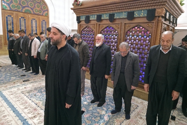 اقامه نماز جماعت مغرب و عشا در بیست‌ و ششم روز ماه مبارک رمضان