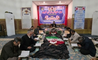 طنین دلنشین آیات وحی در جوار حرم مطهر احمد بن اسحاق/ اهدای ثواب جزء بیست و هفتم به روح شهید امام خامنه‌ای و شهدای انقلاب