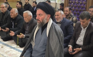 اقامه نماز جماعت مغرب و عشا در بیست‌ و هفتم روز ماه مبارک رمضان