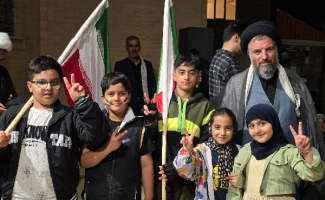 تجمع شبانه مردم شهرستان سرپلذهاب؛ دفاع از ایران، بیعت با رهبر انقلاب