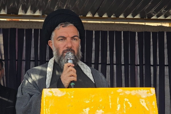 تأکید بر تقوا، وحدت و اقتدار ملی در خطبه‌های عید فطر سرپل‌ذهاب