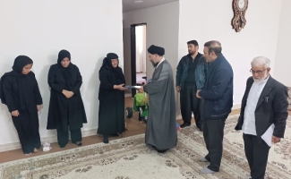 دیدار امام جمعه ، فرماندار و فرمانده سپاه سرپل‌ذهاب با خانواده شهدای حملات اخیر آمریکایی ـ صهیونیستی