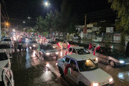 نمایش وحدت در شب‌های ماندگار؛ کاروان خودرویی مردم سرپل‌ذهاب به راه افتاد