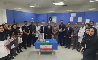 تجلیل از تلاشگران عرصه علوم آزمایشگاهی در بیمارستان شهداء سرپل‌ذهاب