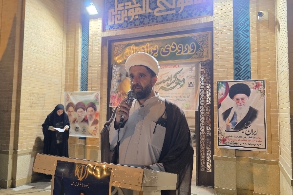 جلوه‌ای از همبستگی و نشاط اجتماعی در اجتماع شبانه مردم سرپل‌ذهاب به مناسبت روز دختر