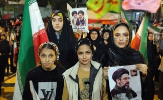 تجدید عهد مردم سرپل‌ذهاب با آرمان‌های شهدا در شب پنجاهمین حماسه حضور