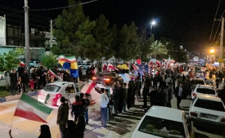 نمایش همبستگی مردم بهرمان در حمایت از آرمان‌ها؛ شب پنجاه‌ویکم با شکوه برگزار شد