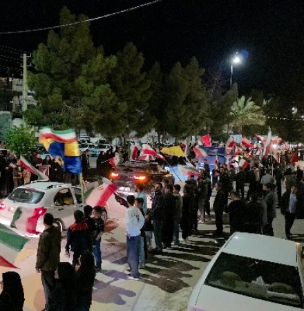 نمایش همبستگی مردم بهرمان در حمایت از آرمان‌ها؛ شب پنجاه‌ویکم با شکوه برگزار شد