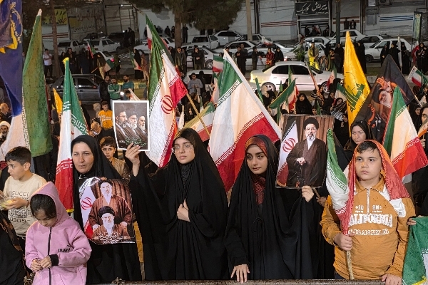 حضور پرشور کودکان و نوجوانان در شب پنجاه‌ویکم؛ جلوه‌ای از عشق به وطن در سامان