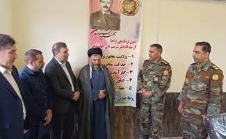 امام جمعه و فرماندار سرپل‌ذهاب با حضور در مقر تیپ ۴۱ شهید آبشناسان ، روز ارتش را گرامی داشتند
