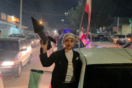 خیابان در کنار میدان؛ یاد بازی‌دراز با فریاد مردم زنده شد