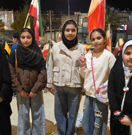 نسل حماسه‌ساز در میدان؛ کودکان و نوجوانان پیشگام حضور