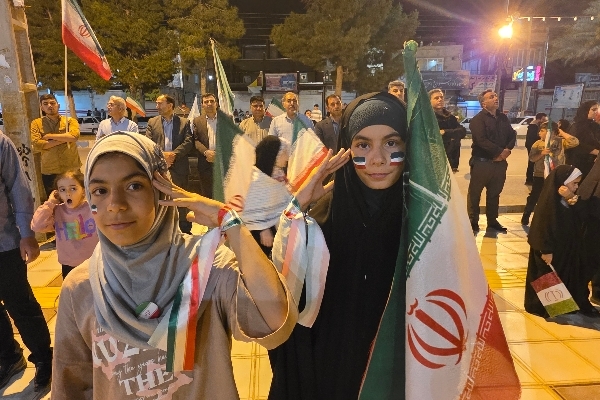 نسل حماسه‌ساز سرپل‌ذهاب؛ کودکان و نوجوانان در میدان حمایت از رزمندگان