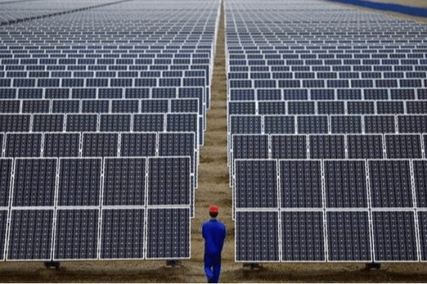 پاسخ کویر به تهدید زیرساخت‌ها؛ یزد دومین قطب برق پاک ایران شد