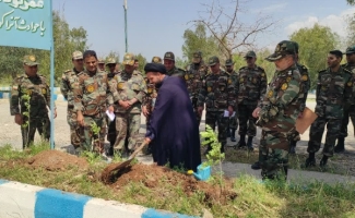 درختکاری در پادگان ابوذر به یاد امام شهید و شهدای سرافراز