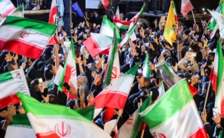 نظرسنجی جدید: شرکت بیش از نیمی از ایرانی‌ها در تجمعات شبانه