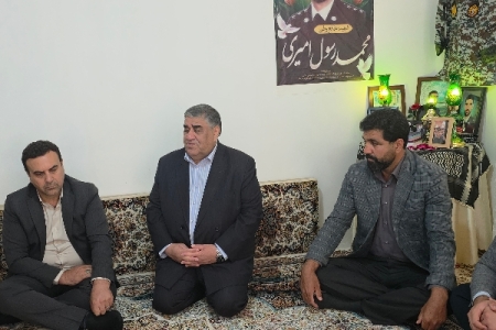 تأکید بر تداوم راه شهدا در دیدار با خانواده شهید «محمد رسول امیری»
