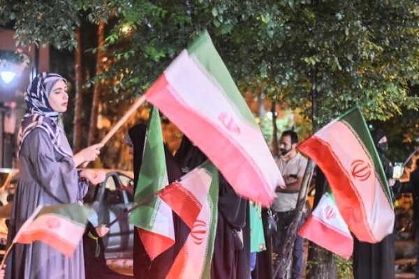 دشمن در برابر اراده ملت تسلیم است