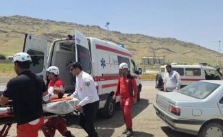 برگزاری مانور جاده‌ای هلال‌احمر سرپل‌ذهاب با مشارکت اورژانس و پلیس‌راه به مناسبت هفته هلال‌احمر