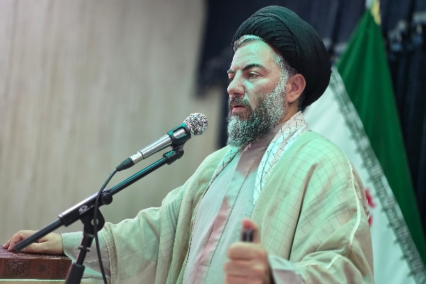 امام جمعه سرپل‌ذهاب: حفظ وحدت و ترویج فرهنگ غدیر، راهبرد اصلی جامعه اسلامی است
