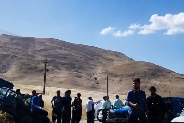 تصادف مرگبار در جاده دشت‌ذهاب؛ دو راننده جان باختند