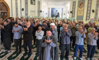گزارش تصویری | اقامه نماز جمعه سرپل‌ذهاب به امامت حجت‌الاسلام ساداتی
