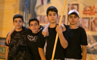جوانه‌های انقلاب، پرچمداران فردا؛ حضور حماسی دهه‌نودی‌ها در اجتماعات «نحن المنتقمون»