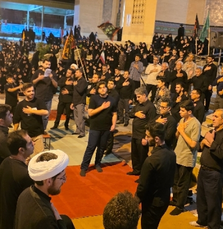 اشک بر حسین(ع) و حماسه حضور، بار دیگر در اجتماع «نحن المنتقمون» به هم گره خورد.