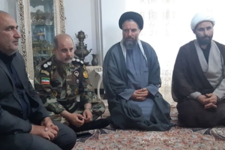 تجلیل از خانواده شهید والامقام سرگرد سعید رنجبر در سرپل‌ذهاب