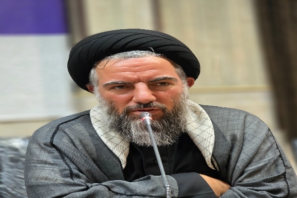 امام جمعه جدید گیلان‌غرب: نماز جمعه قرارگاه جهاد تبیین و حلقه میانی ولایت است