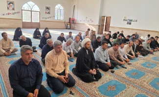 نشست هم‌اندیشی موکبداران سرپل‌ذهاب با حضور امام جمعه شهرستان برگزار شد