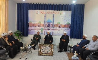 دیدار فرمانده پادگان شهید ثابت‌خواه گیلانغرب با امام جمعه سرپل‌ذهاب