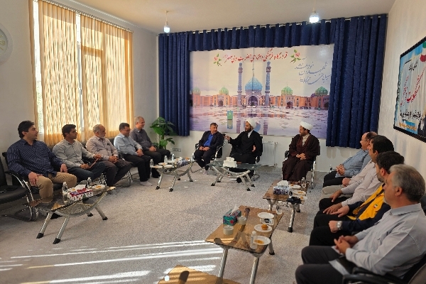 دیدار مدیران جهاد کشاورزی و دانشگاه با امام جمعه سرپل‌ذهاب