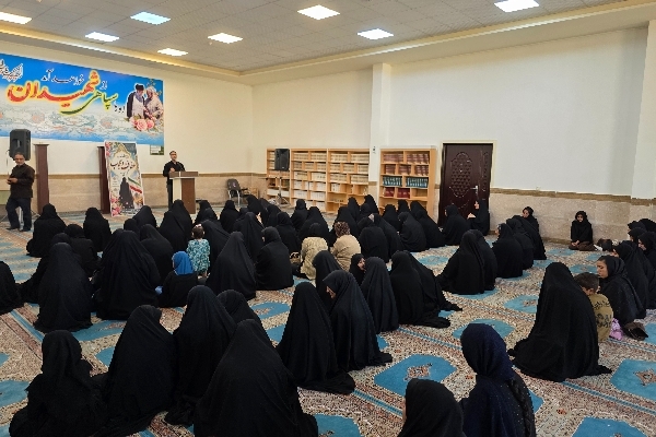 برگزاری مراسم هفته حجاب و عفاف با حضور بانوان بسیجی در سرپل‌ذهاب