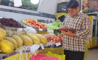 گشت مشترک بازرسی از میدان میوه و تره‌بار و واحدهای میوه‌فروشی سرپل‌ذهاب