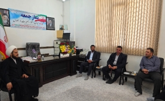 دیدار بخشداران شهرستان سرپل‌ذهاب با امام جمعه و ارائه گزارش عملکرد بخش‌ها