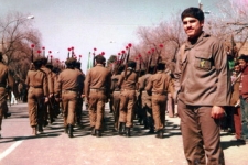 رزمنده ای که با لباس دامادی شهید شد