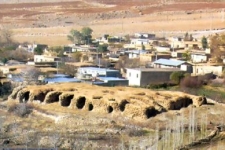  7 هزار سال قدمت خاک می خورد/ زخم چرکین فراموشی بر پیکر یادگار پادشاه لولوبی ها