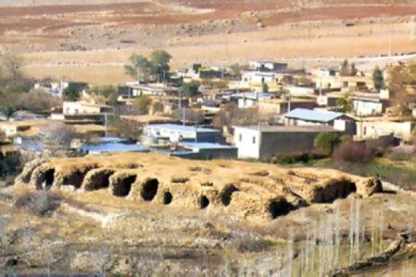  7 هزار سال قدمت خاک می خورد/ زخم چرکین فراموشی بر پیکر یادگار پادشاه لولوبی ها