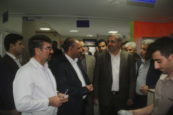 رفع مشکلات حوزه درمان مهمترین دغدغه مسئولین است / موافقت وزیر بهداشت با توسعه بیمارستان شهدای شهرستان