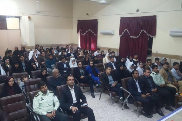 مراسم جشن و اهداء هدایایی به بیش از20 از جوانان فعال برتر و زوجین شهرستان سرپلذهاب 