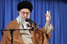رهبر انقلاب: هر کس با اسلام انس بیشتری دارد، خدمات اجتماعی او بیشتر است/نباید در محیط های دانشگاهی و فرهنگی، جریان انقلابی تضعیف شود