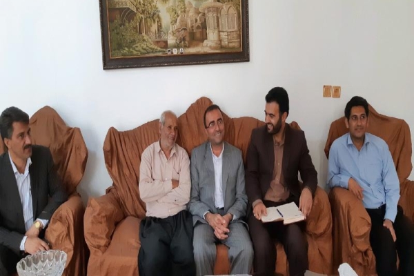 فرماندار سرپل ذهاب با خانواده شهدا و جانبازان شهرستان دیدار کرد