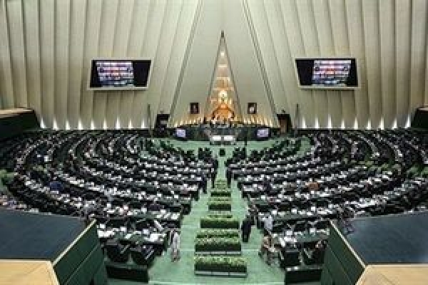 نمایندگان به دیدار رهبرانقلاب رفتند