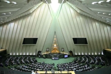 ممنوعیت به کارگیری بازنشستگان در انتظار نظر شورای نگهبان