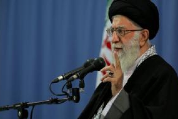 وقتی کسی تخلف می‌کند برخورد قاطع کنید