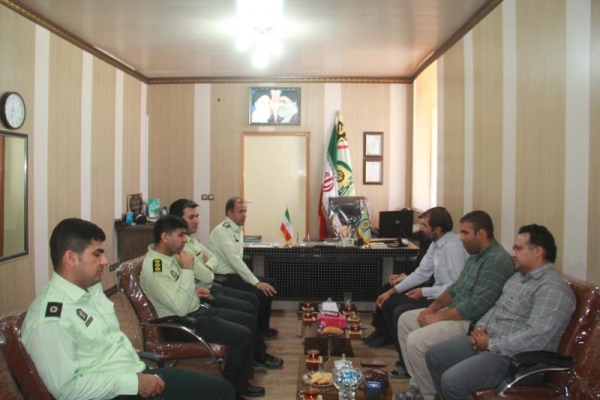 مراسم تقدیر و تجلیل از خبرنگاران و اصحاب رسانه با حضورنیروی انتظامی سرپل ذهاب
