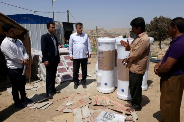 توزیع 8 پک مصالح ساختمانی بین مددجویان روستای کفروسلمان بخش مرکزی شهرستان