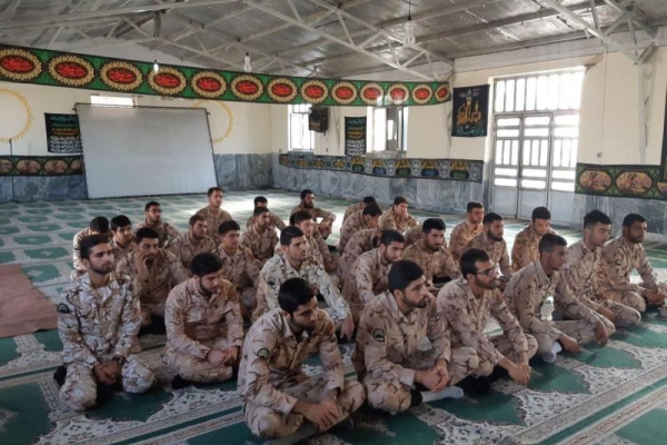 سربازان برومند، ایثارگران مدافع حریم امنیت کشورهستند